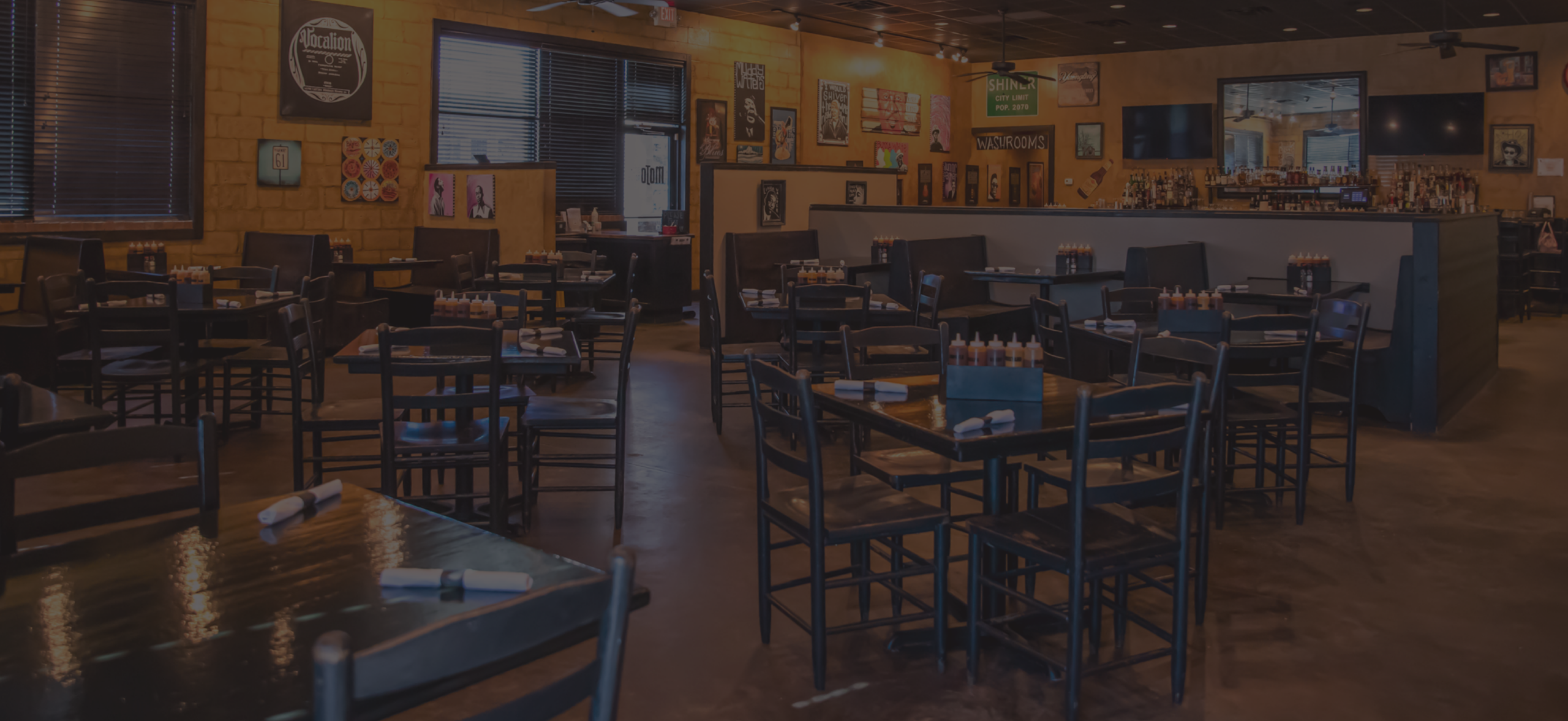 mojo smokehouse interior seating fleming island fl